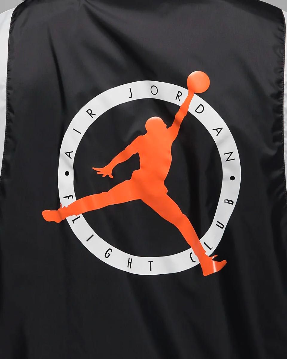 新品 NIKE ジョーダン ウインドブレーカー マウンテンパーカー M 新品 NIKE ジョーダン ウインドブレーカー マウンテンパーカー M
