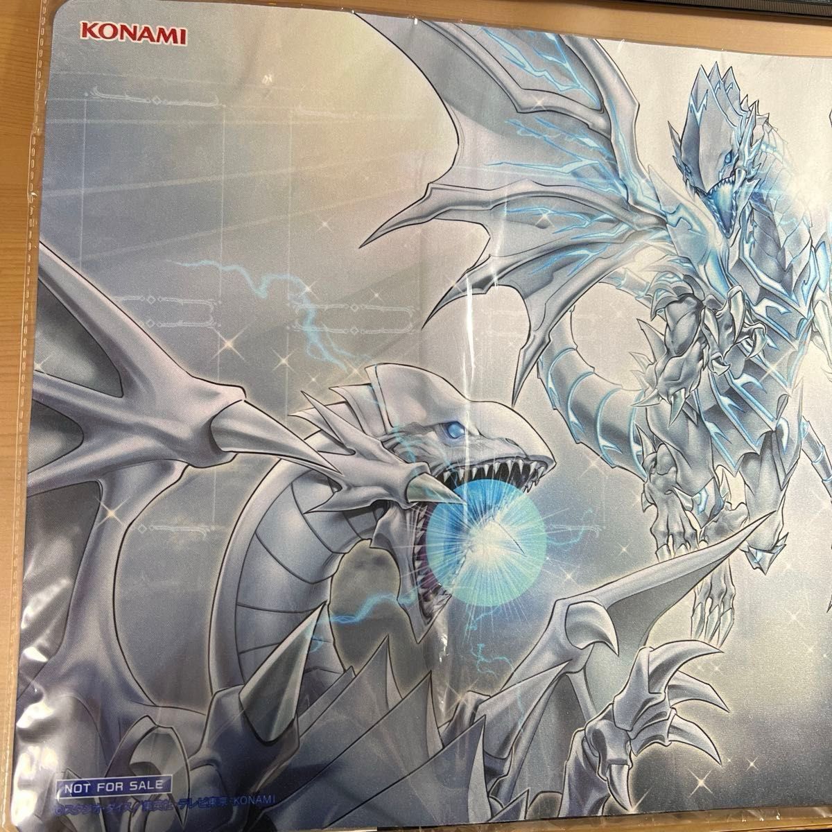 遊戯王の日 プレイマット 白き龍の威光 新品 未開封 青眼の白龍 遊戯王の日 プレイマット 白き龍の威光 新品 未開封 青眼の白龍