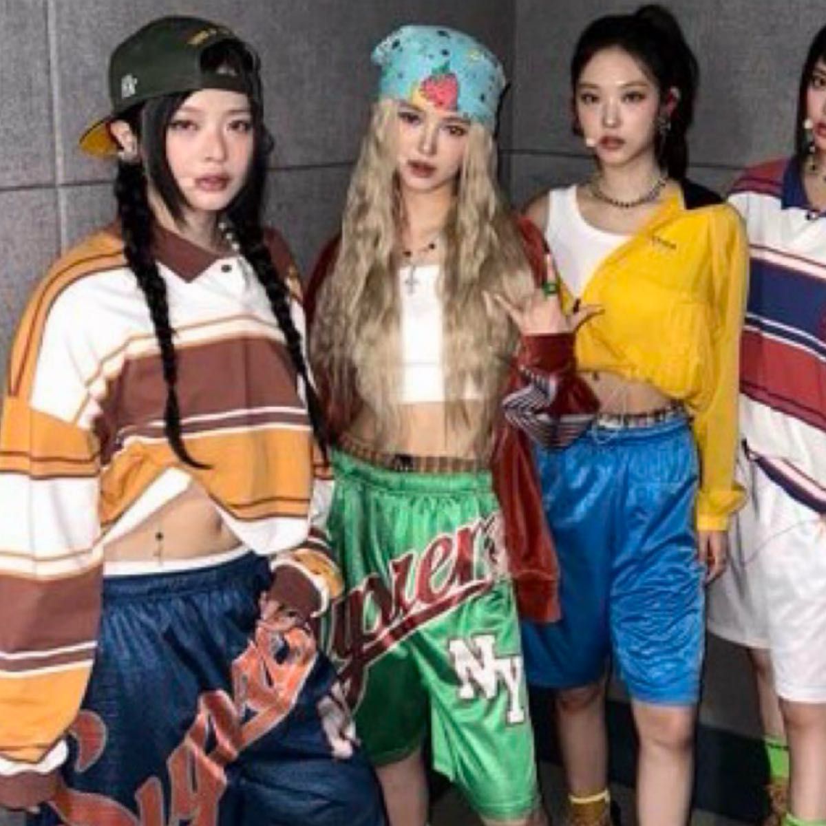 ニュージーンズ着用】24SS シュプリーム Supreme Big Script ニュージーンズ着用】24SS シュプリーム Supreme Big Script