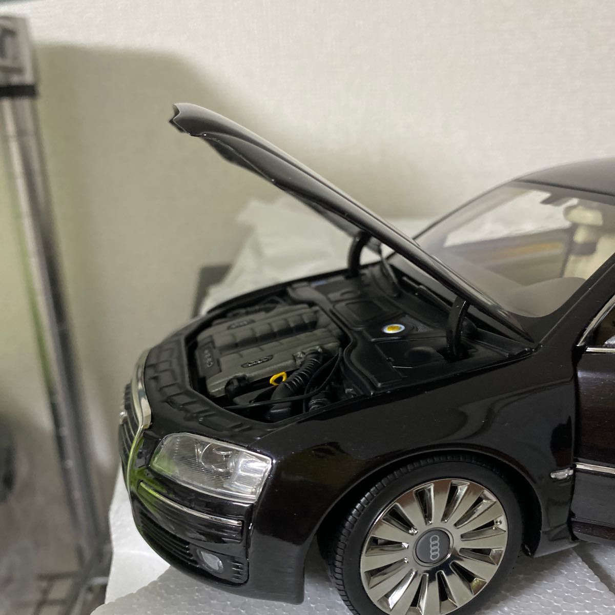 最終特価 希少 1/18 京商 アウディ A8 W12 トランスポーター 最終特価 希少 1/18 京商 アウディ A8 W12 トランスポーター