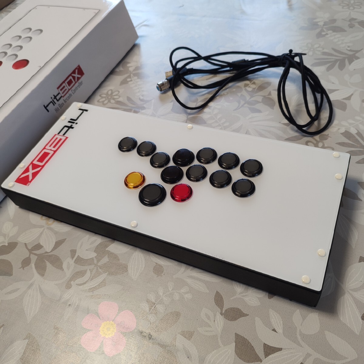 hitBOX ボタン増設済 レバーレス QANBA GRAVITY アーケード hitBOX ボタン増設済 レバーレス QANBA GRAVITY アーケード