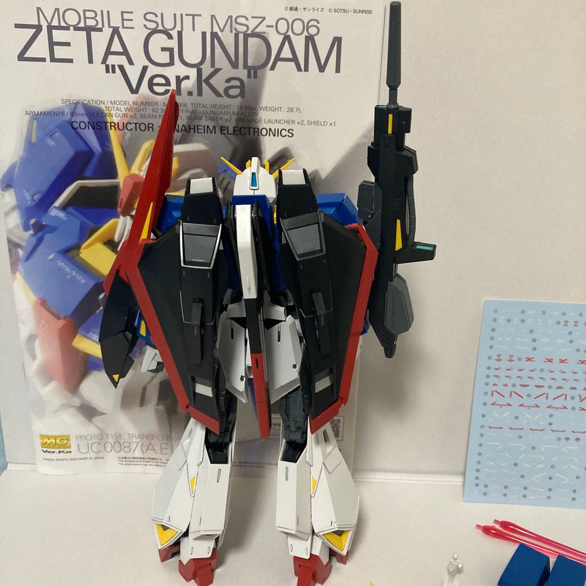 完成品 ゼータガンダム Ver Ka (1/100スケール MG Zガンダム 完成品 ゼータガンダム Ver Ka (1/100スケール MG Zガンダム
