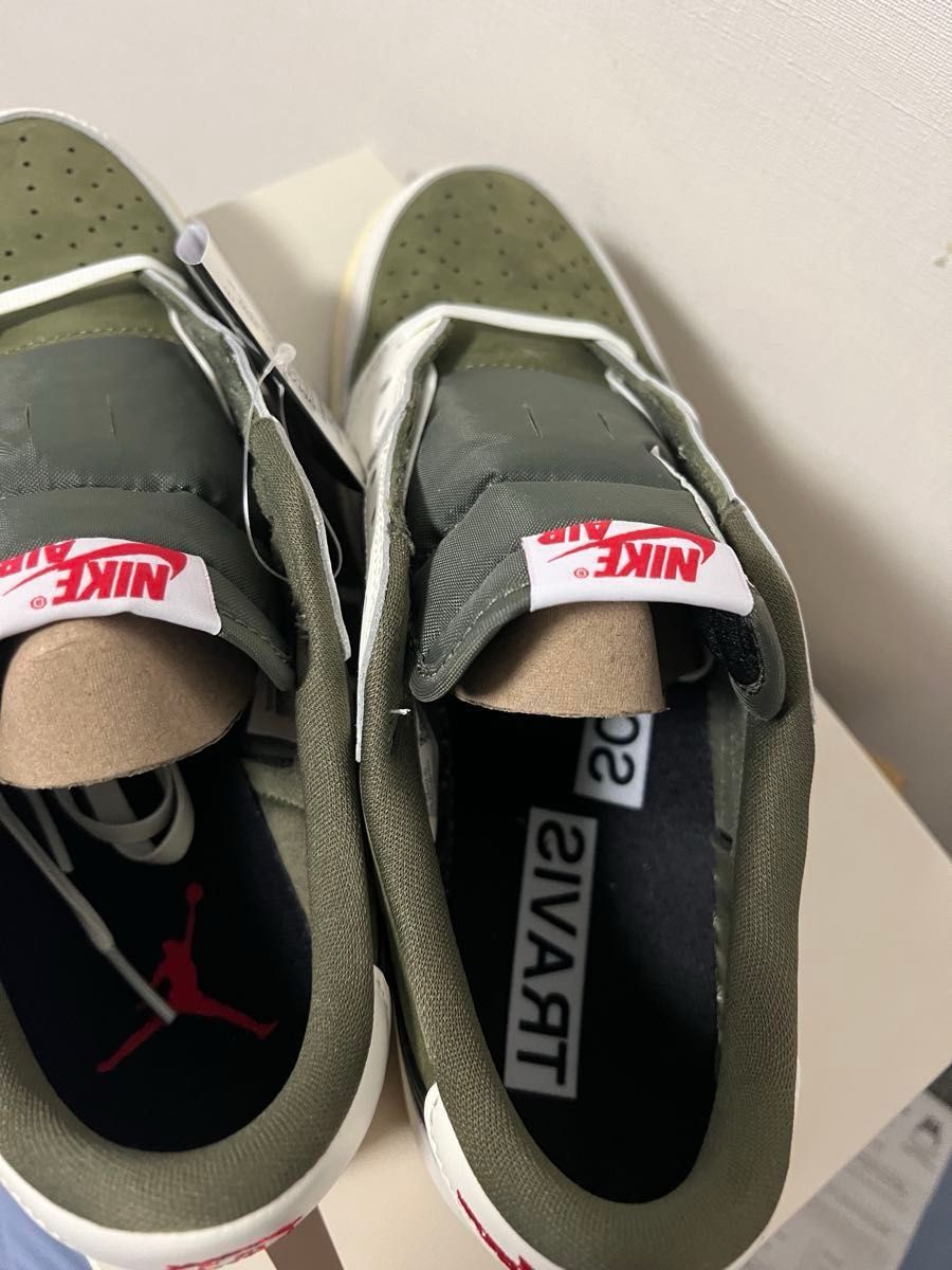 Nike Travis Scott スニーカー 26 5cm オリーブ/ホワイト/色も Nike Travis Scott スニーカー 26 5cm オリーブ/ホワイト/色も
