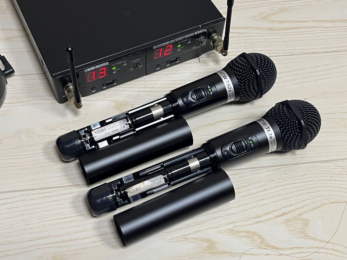 オーディオテクニカ製電波式ワイヤレスマイクセット ATW-R75a オーディオテクニカ製電波式ワイヤレスマイクセット ATW-R75a