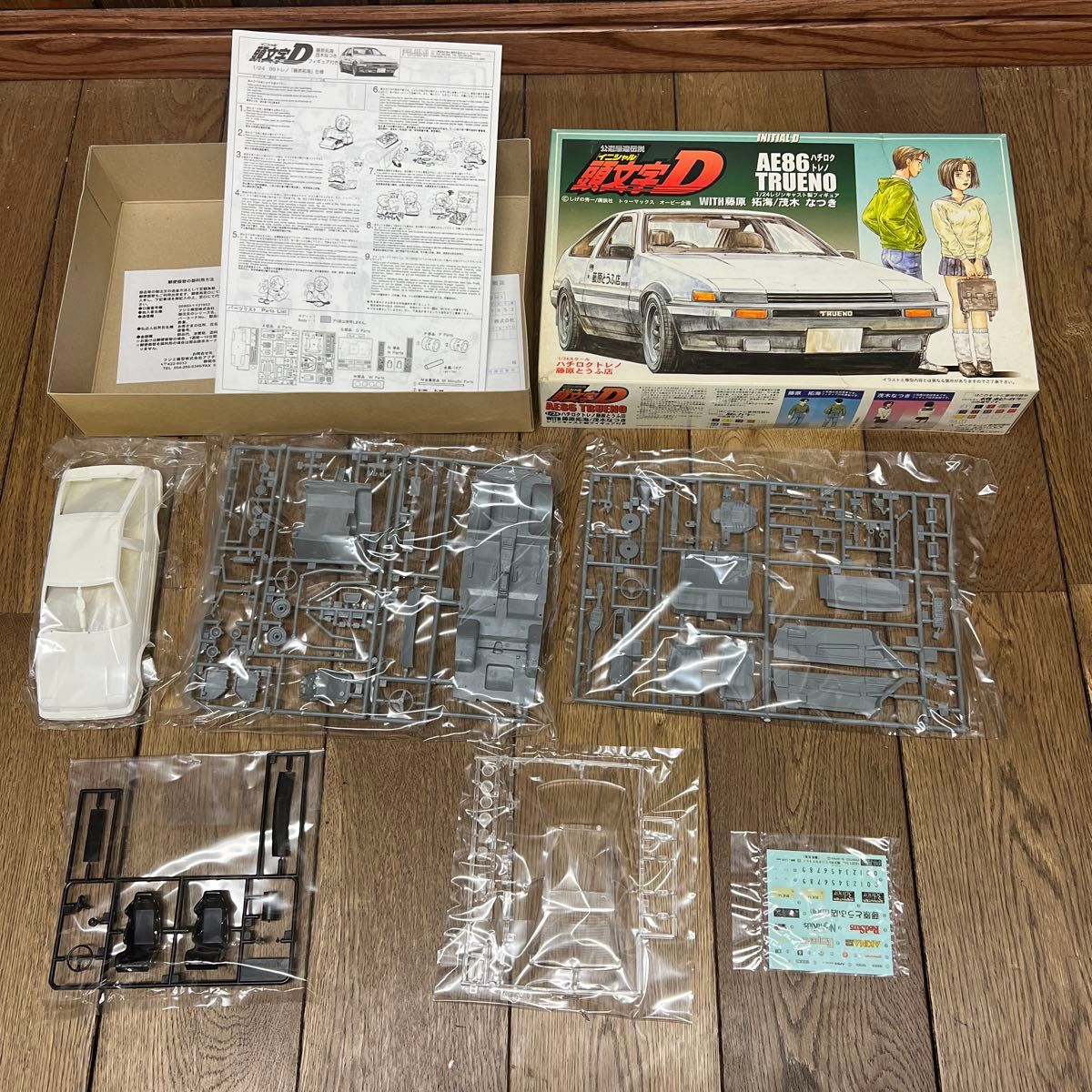 フジミ 1/24 イニシャルD AE86TRUENO 藤原拓海/茂木なつき 限定 フジミ 1/24 イニシャルD AE86TRUENO 藤原拓海/茂木なつき 限定