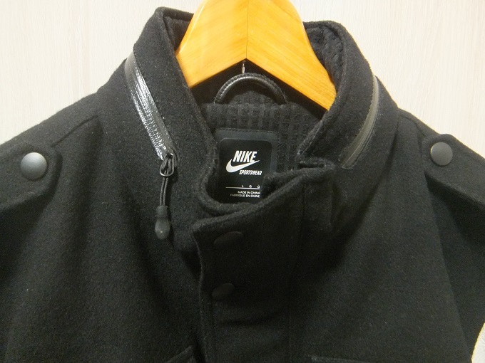 NIKE NSW M-65デザイン袖革スタジャン L 黒/白レザー☆ナイキ 国内正規品_画像2