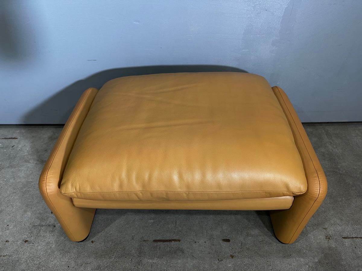 美品『Cassina』カッシーナ MARALUNGA マラルンガ オットマン 美品『Cassina』カッシーナ MARALUNGA マラルンガ オットマン