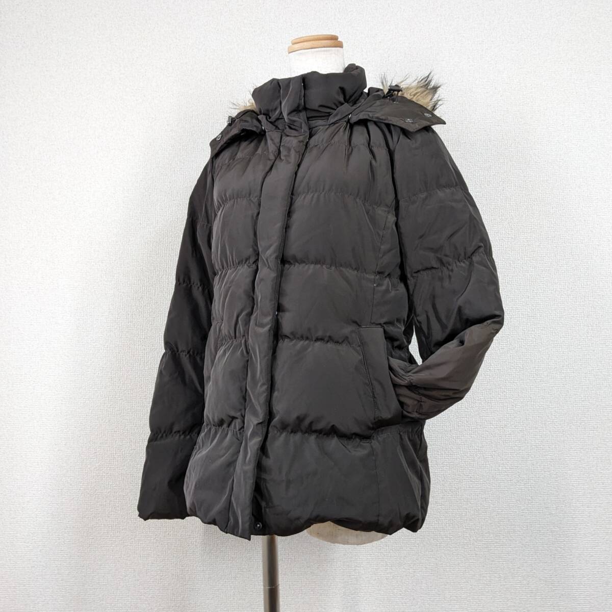 UNIQLO + J 】フード脱着可 ダウンパーカー ジャケット茶 緑 黒 UNIQLO + J 】フード脱着可 ダウンパーカー ジャケット茶 緑 黒