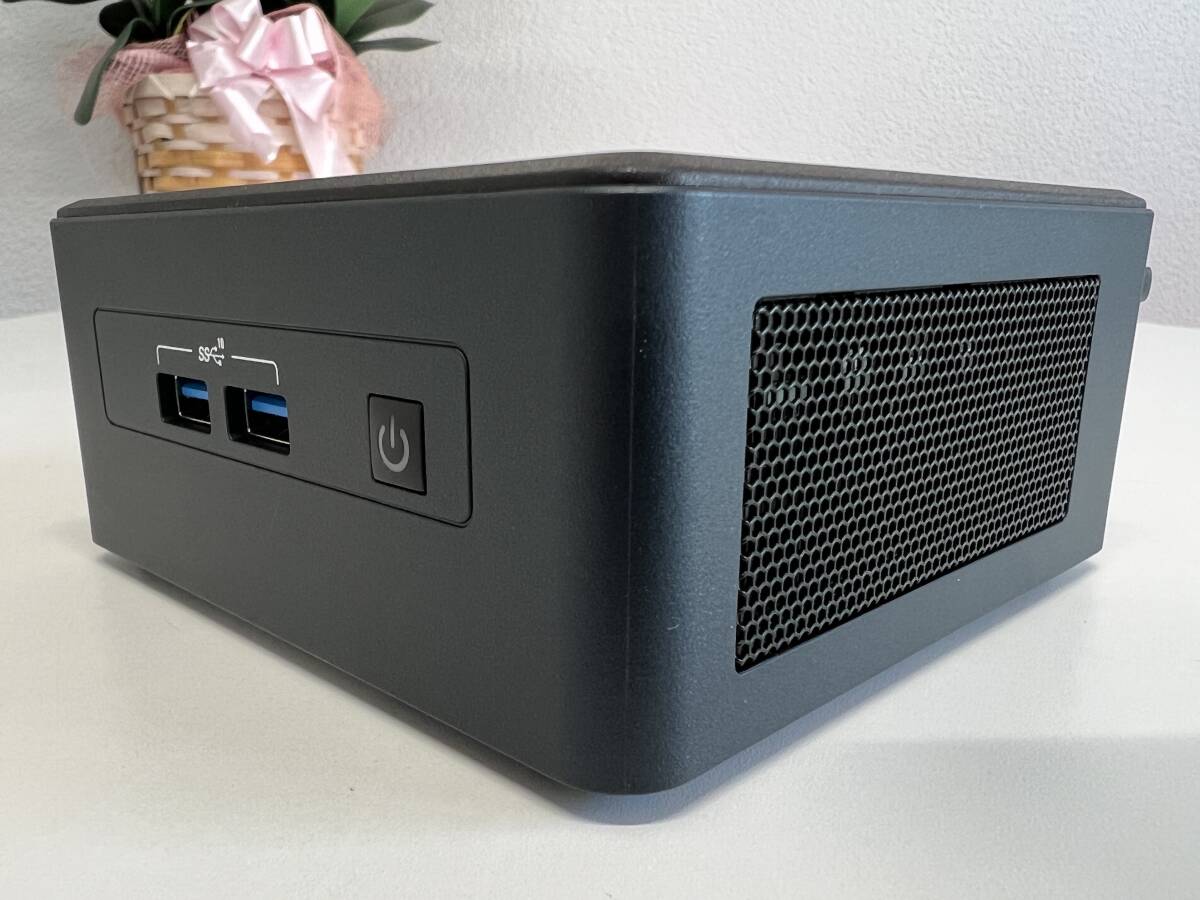Roon 第11世代 i5 intel NUC 新品メモリ 8GB 新品SSD 256GB Roon 第11世代 i5 intel NUC 新品メモリ 8GB 新品SSD 256GB