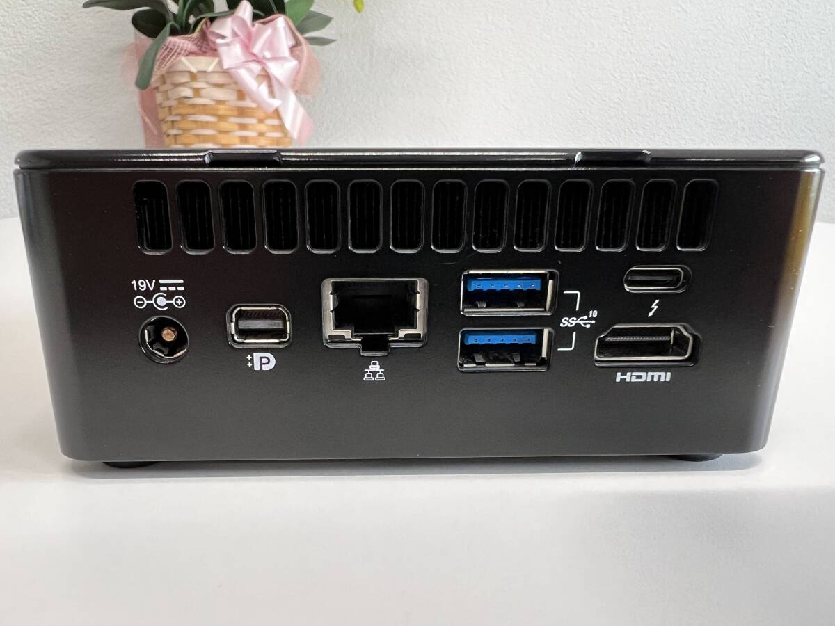 Roon 第11世代 i3 intel NUC メモリ 8GB SSD 256GB TIDAL Qobuz Roon 第11世代 i3 intel NUC メモリ 8GB SSD 256GB TIDAL Qobuz