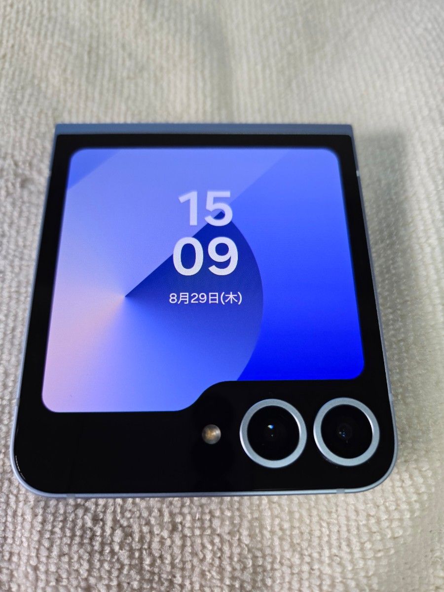 SAMSUNG Galaxy Z Flip 6 海外版 ブルー SIMフリー 12G 256GB 美 SAMSUNG Galaxy Z Flip 6 海外版 ブルー SIMフリー 12G 256GB 美