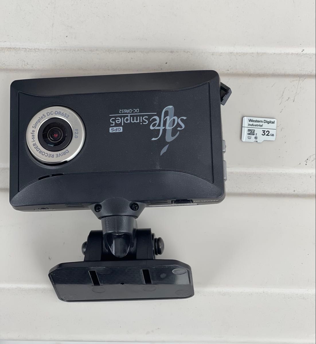 COMTEC コムテック 前後2カメラ ドライブレコーダー DC-DR652 COMTEC コムテック 前後2カメラ ドライブレコーダー DC-DR652