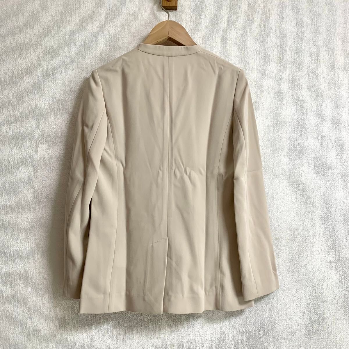 現行品 セオリーリュクス ノーカラージャケット ベージュ 32 現行品 セオリーリュクス ノーカラージャケット ベージュ 32