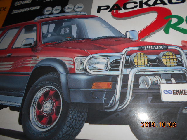 値下げ交渉　希少アオシマ 1/24 HILUX SURF WIDE SSR-X　ハイラックス　サーフワイドS PACKAGE フォグ　ENKEI ホィール等　付属パーツ豪華