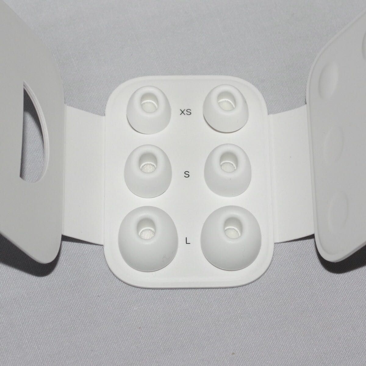 Apple AirPods Pro 第2世代 MQD83J/A バッテリ良好 動作保証 Apple AirPods Pro 第2世代 MQD83J/A バッテリ良好 動作保証