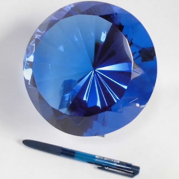 クリスタル ダイヤモンドカット　ブルー 台座付き 直径14.5cm 新品 オブジェ インテリア 置物 クリスタルガラス