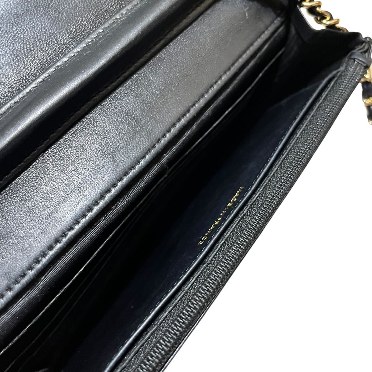 極美品 シャネル チェーンウォレット 入手困難 キャビアスキン 極美品 シャネル チェーンウォレット 入手困難 キャビアスキン