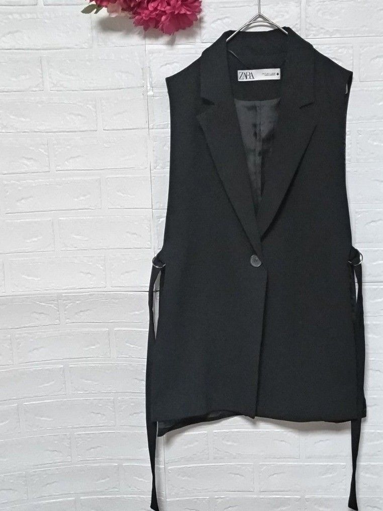 最終価格【ザラ】ZARA ベスト 黒 Sサイズ ジレ レディース 最終価格【ザラ】ZARA ベスト 黒 Sサイズ ジレ レディース
