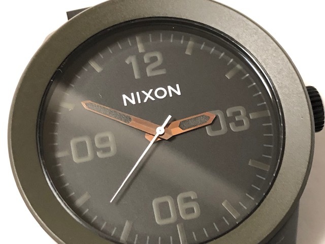 NIXON(ニクソン) / TAKE CHARGE/THE CORPORAL 腕時計 展示未使用品 電池交換済