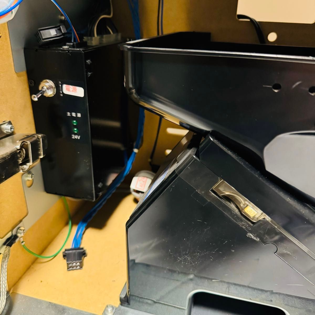 送料込み 名機 プレミアムハナハナ パチスロ 実機 コイン不要機 送料込み 名機 プレミアムハナハナ パチスロ 実機 コイン不要機