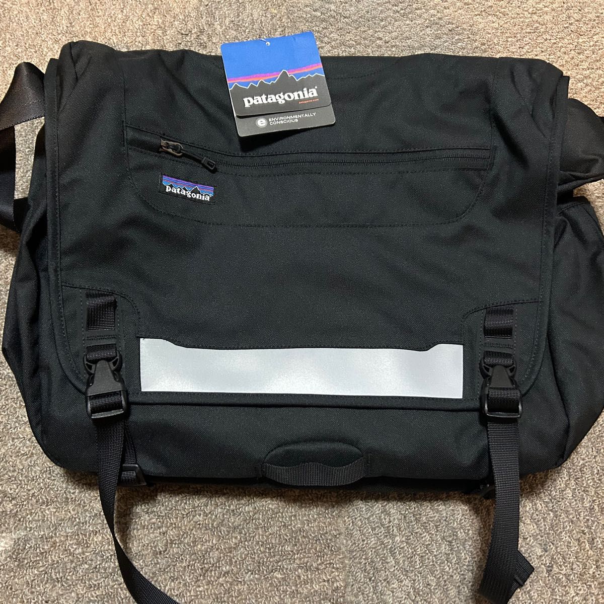 パタゴニア Patagonia メッセンジャーバッグ ショルダー MINI パタゴニア Patagonia メッセンジャーバッグ ショルダー MINI