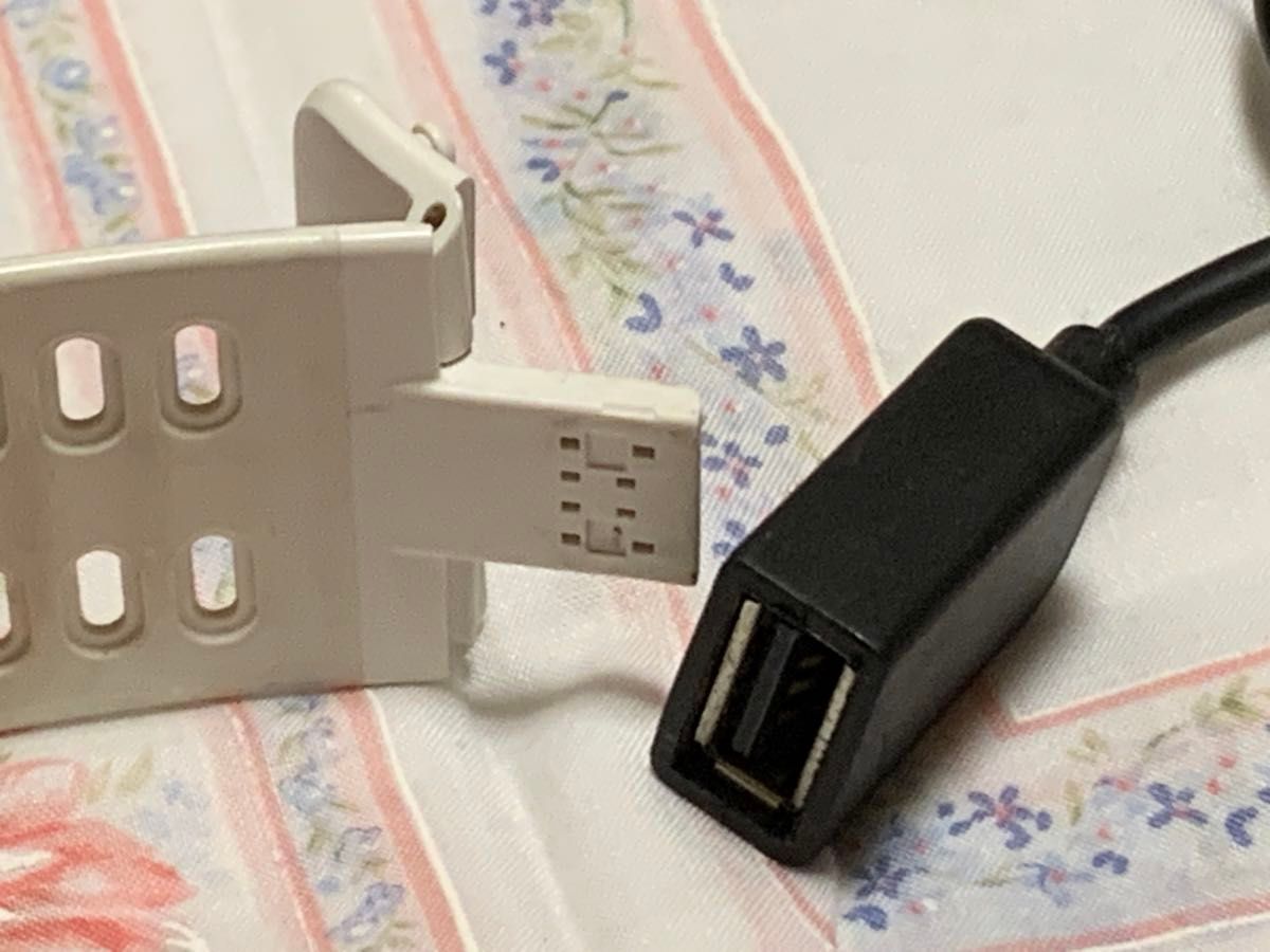 腕時計 NIKEスポーツウォッチ 型式 0069 完動品 USB充電式 5V 腕時計 NIKEスポーツウォッチ 型式 0069 完動品 USB充電式 5V