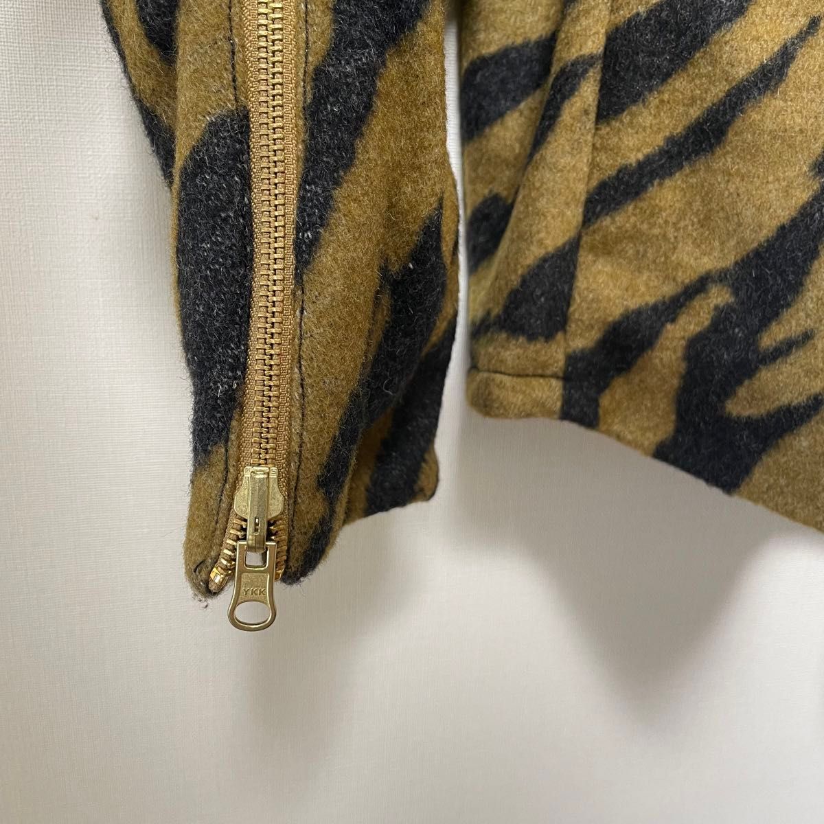 値下げ 美品throw by SLYゼブラ柄リバーシブルブルゾン ジップ 値下げ 美品throw by SLYゼブラ柄リバーシブルブルゾン ジップ