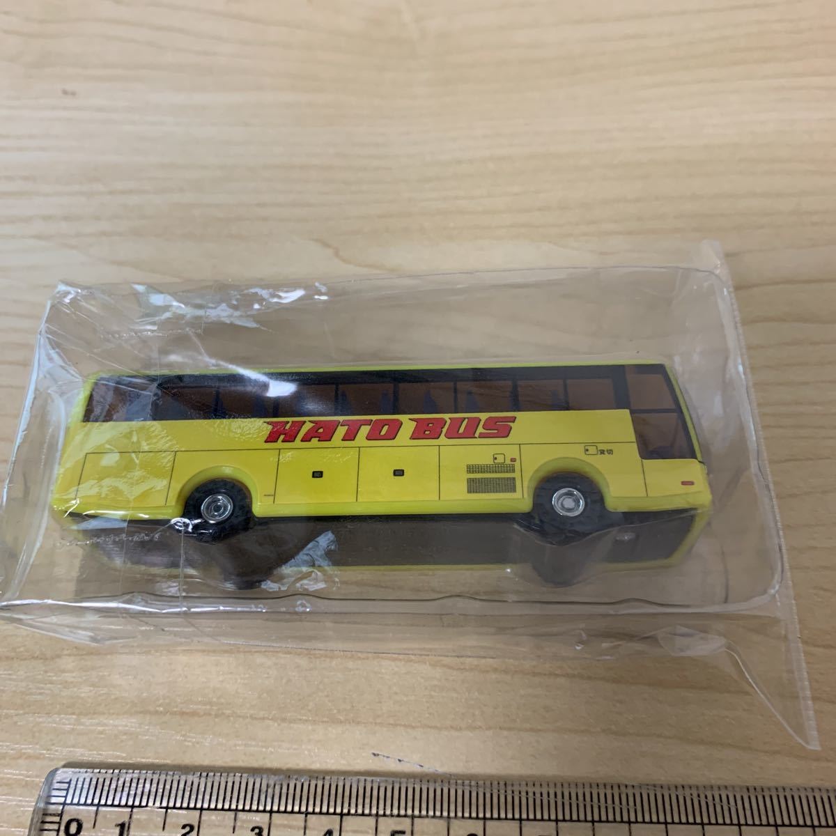  is . bus minicar 10 centimeter 