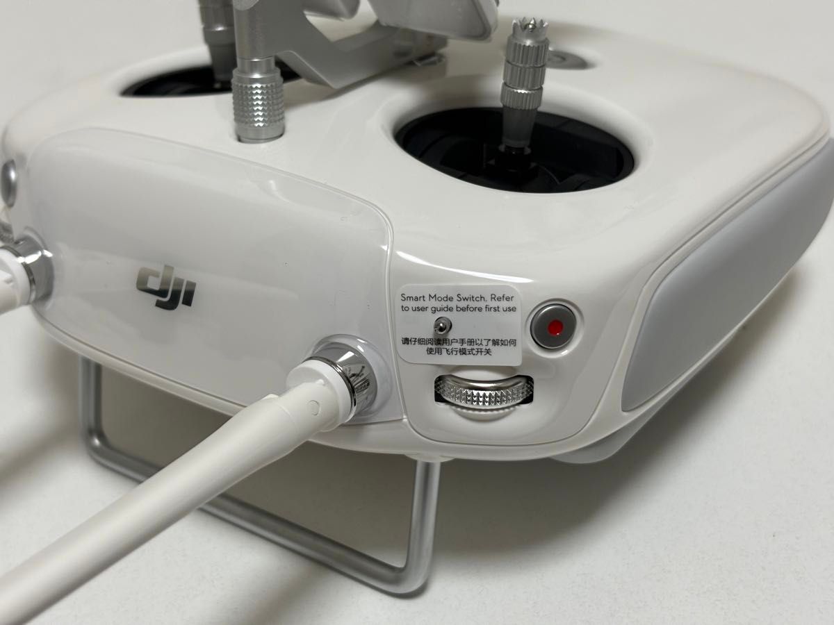 新品未使用】DJI Phantom 4 Pro 送信機 コントローラー 新品未使用】DJI Phantom 4 Pro 送信機 コントローラー