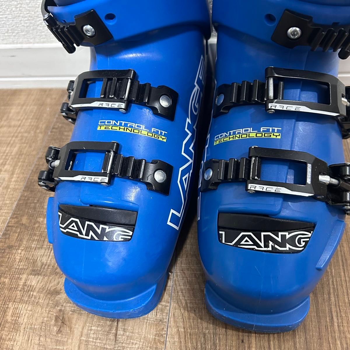LANGE RS100 S C WIDE スキーブーツ|Yahoo!フリマ(旧PayPay LANGE RS100 S C WIDE スキーブーツ|Yahoo!フリマ(旧PayPay