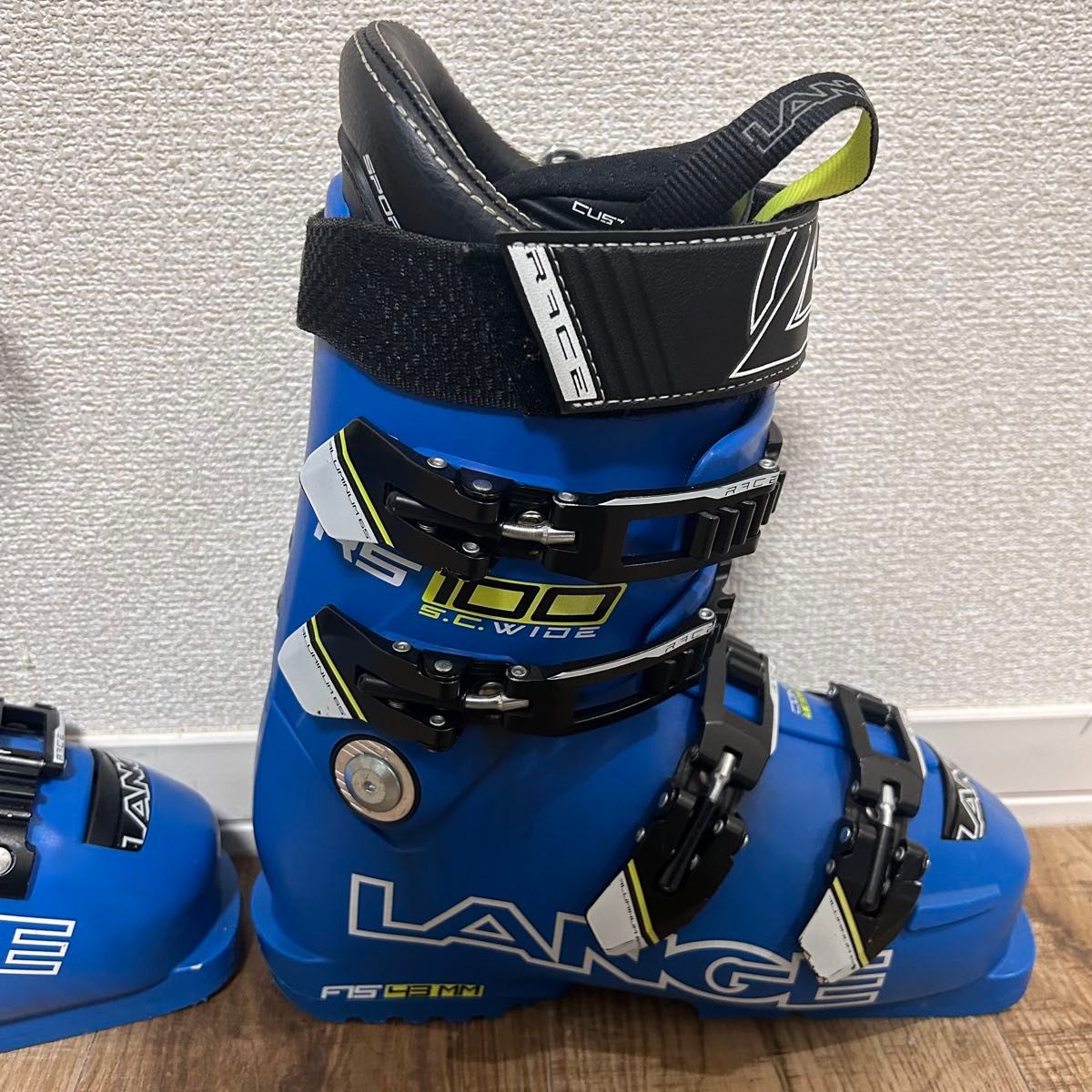 LANGE RS100 S C WIDE スキーブーツ|Yahoo!フリマ(旧PayPay LANGE RS100 S C WIDE スキーブーツ|Yahoo!フリマ(旧PayPay