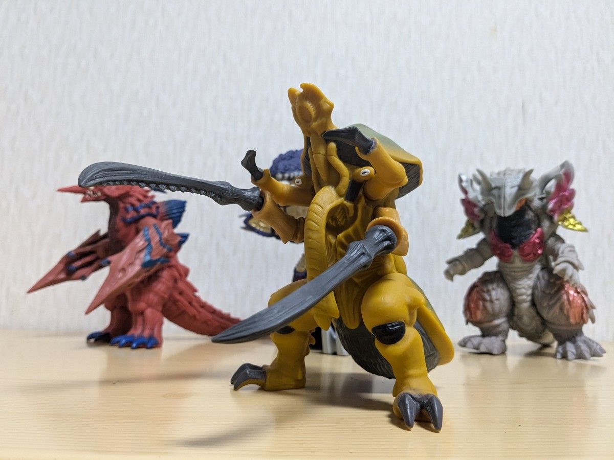 爆売り! ウルトラ怪獣シリーズ 4体セット|Yahoo!フリマ(旧PayPayフリマ) 特撮