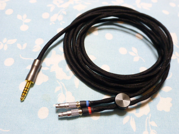 Ultrasone Jubilee 25 Edition 15 ケーブル MOGAMI 2534 200cm Ultrasone Jubilee 25 Edition 15 ケーブル MOGAMI 2534 200cm