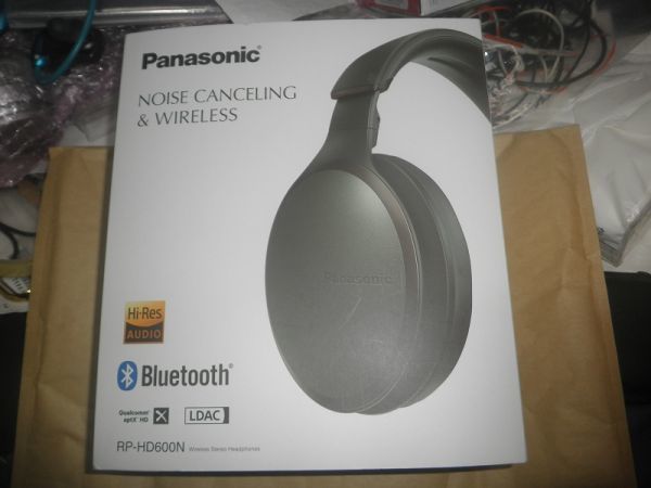 PANASONI CLOSED WIRELESS HEAD PHONES HI-RES AUDIO AS LDAC,APT-X HD,AAC NOISE CANCEL ORIVE GREEN RP-HD600N_画像2