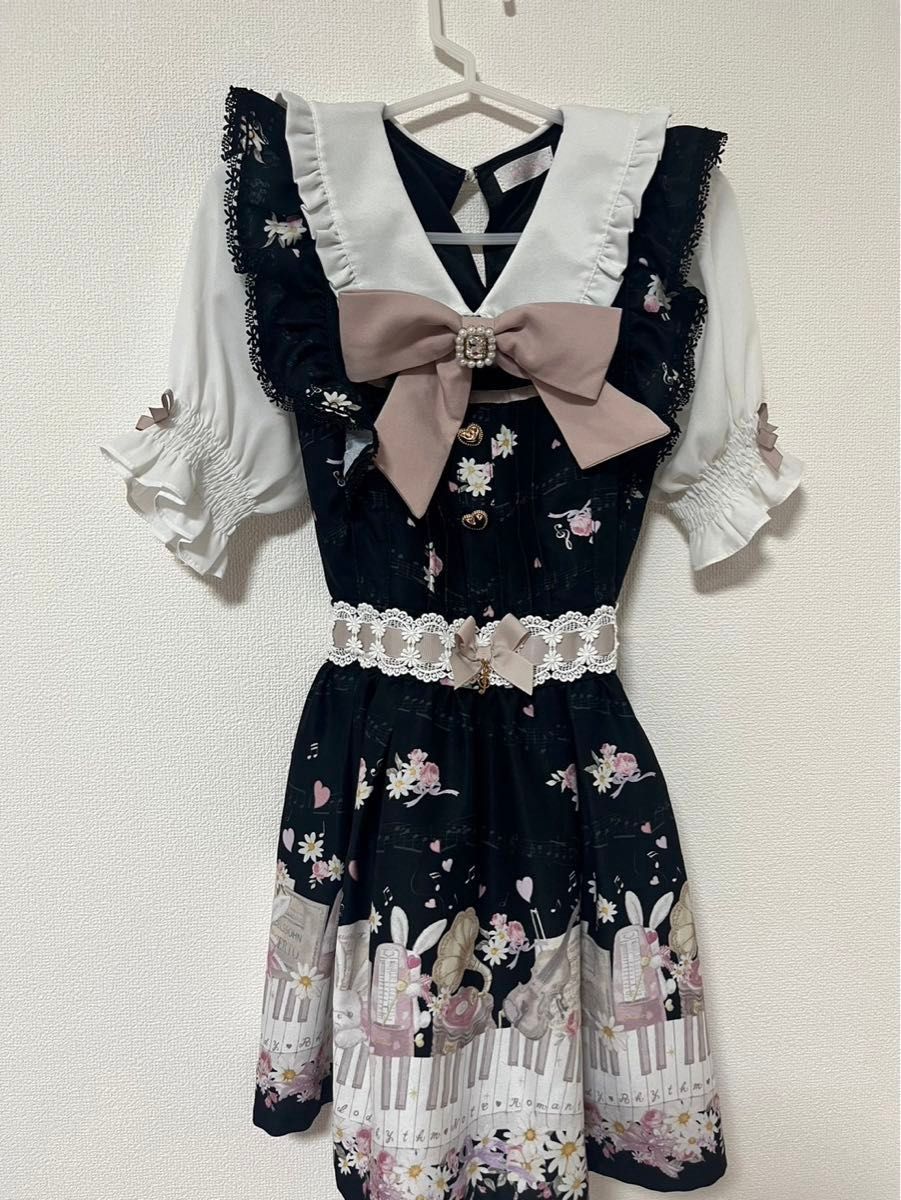 LIZLISA Melody Bunny柄 ワンピース 半袖 ロリータ ブラック LIZLISA Melody Bunny柄 ワンピース 半袖 ロリータ ブラック