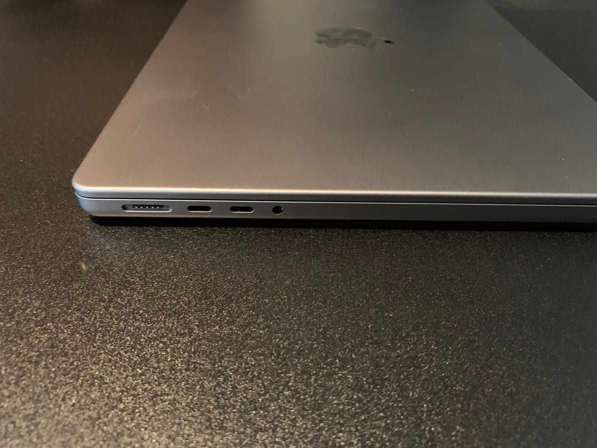 極美品 Macbook Pro 14インチ M3 2023 スペースグレイ|Yahoo 極美品 Macbook Pro 14インチ M3 2023 スペースグレイ|Yahoo