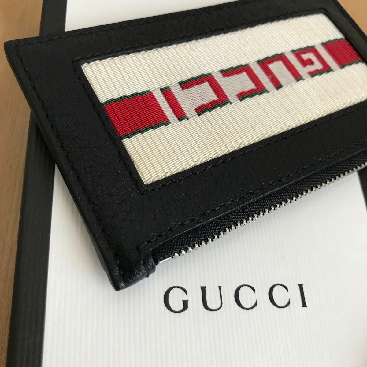 極美品 GUCCI グッチ ネックストラップ付き コインケース カード 極美品 GUCCI グッチ ネックストラップ付き コインケース カード