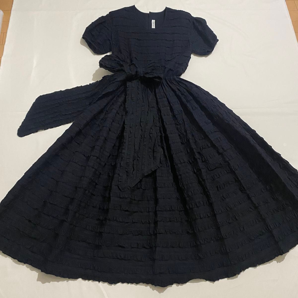 カネコイサオ 豪華総ピコフリルドレス ワンピース 黒 サッシュ カネコイサオ 豪華総ピコフリルドレス ワンピース 黒 サッシュ