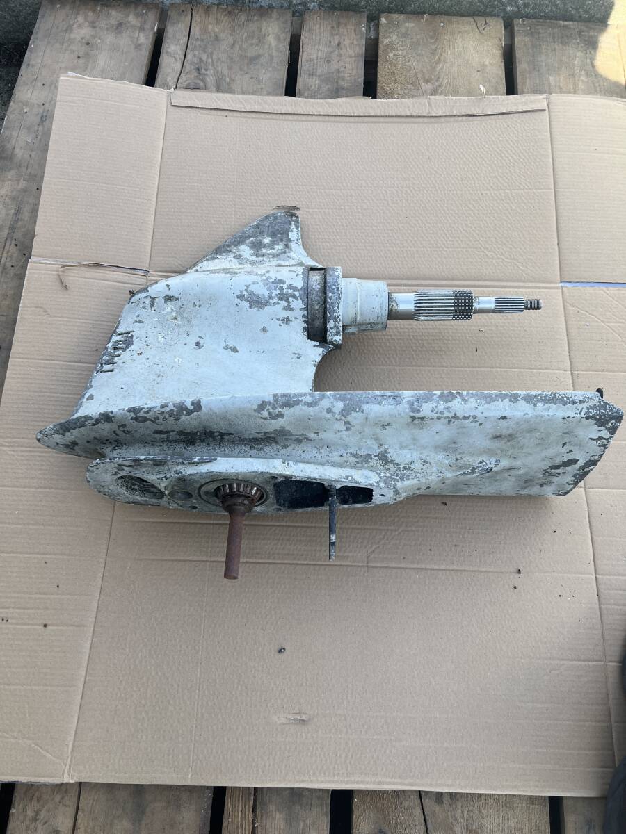 24000円 b158【中古】ボルボペンタ 290DP―A1 ロワーギアケース 24000円 b158【中古】ボルボペンタ 290DP―A1 ロワーギアケース