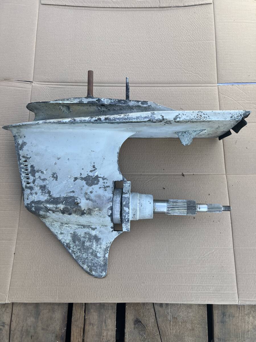 24000円 b158【中古】ボルボペンタ 290DP―A1 ロワーギアケース 24000円 b158【中古】ボルボペンタ 290DP―A1 ロワーギアケース