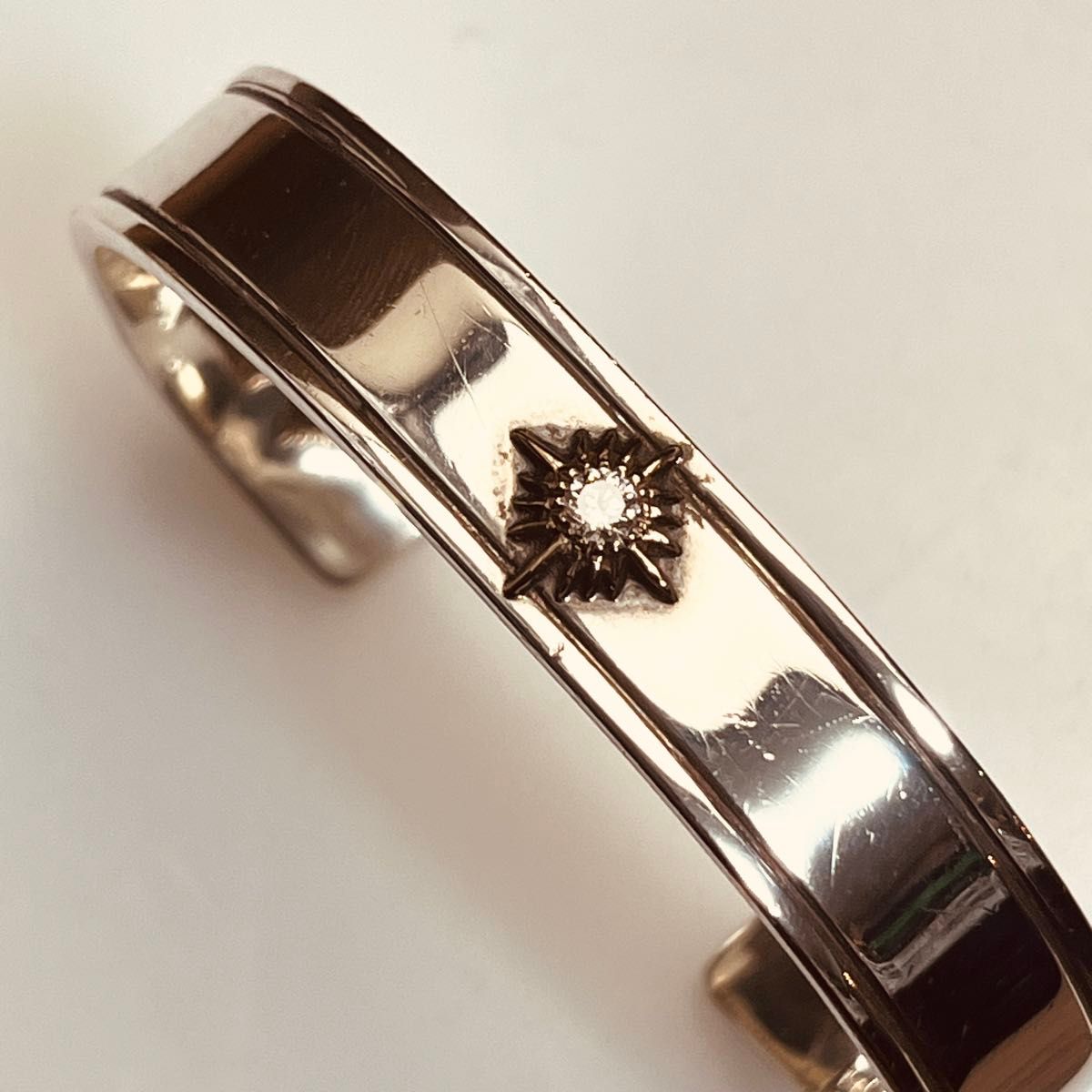 アリゾナフリーダム 18k 金 ゴールド バングル 3mm ダイヤモンド アリゾナフリーダム 18k 金 ゴールド バングル 3mm ダイヤモンド