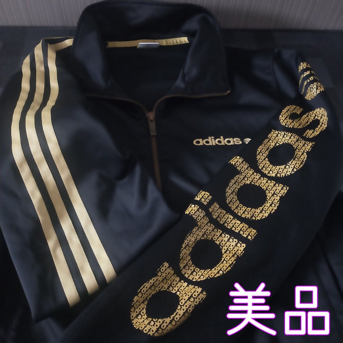 問合多数【美品】アディダス ジャージ 金 黒 M adidas トラック 問合多数【美品】アディダス ジャージ 金 黒 M adidas トラック