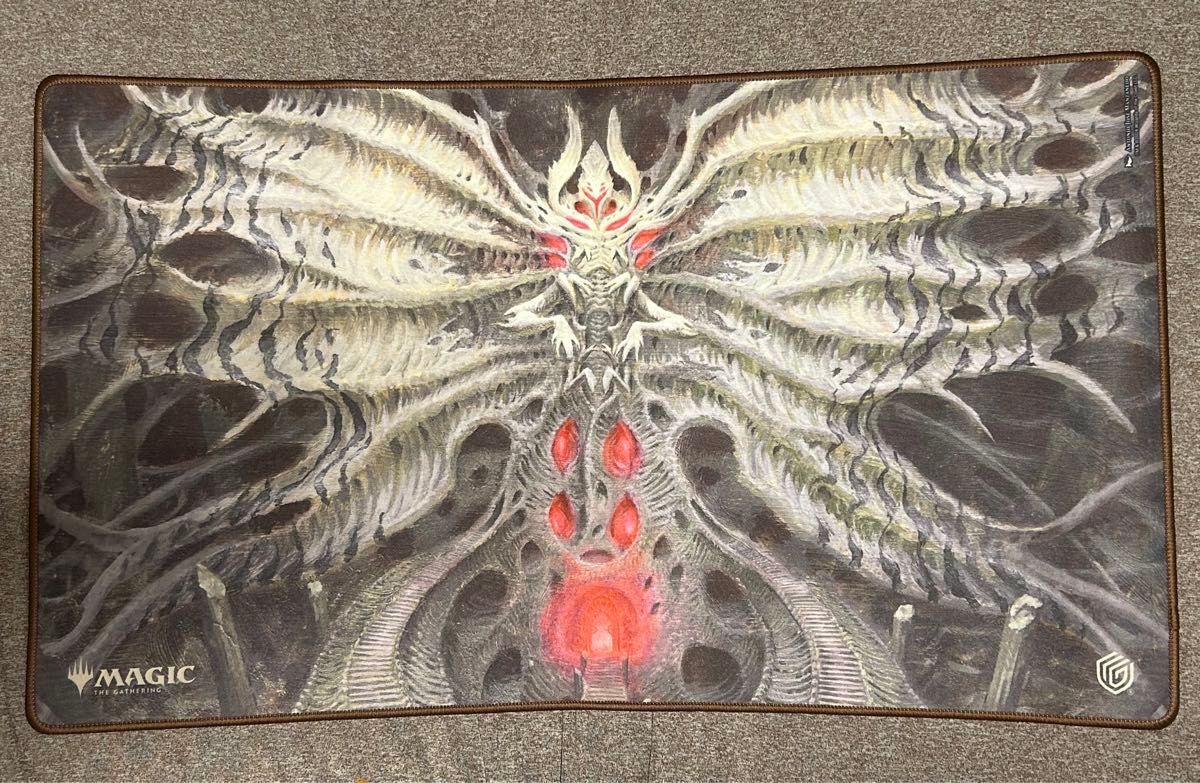 MTG 恐怖を喰うもの ヴァルガヴォス プレイマット(箱無し MTG 恐怖を喰うもの ヴァルガヴォス プレイマット(箱無し