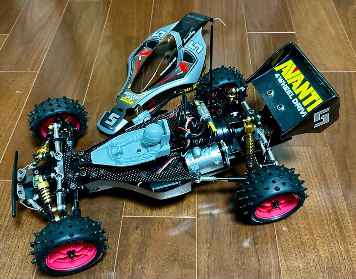 組立済・未走行】タミヤ アバンテブラックスペシャル +フタバ 組立済・未走行】タミヤ アバンテブラックスペシャル +フタバ