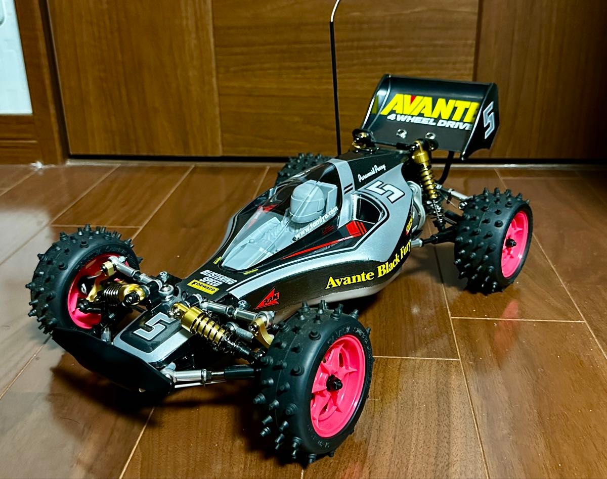 組立済・未走行】タミヤ アバンテブラックスペシャル +フタバ 組立済・未走行】タミヤ アバンテブラックスペシャル +フタバ