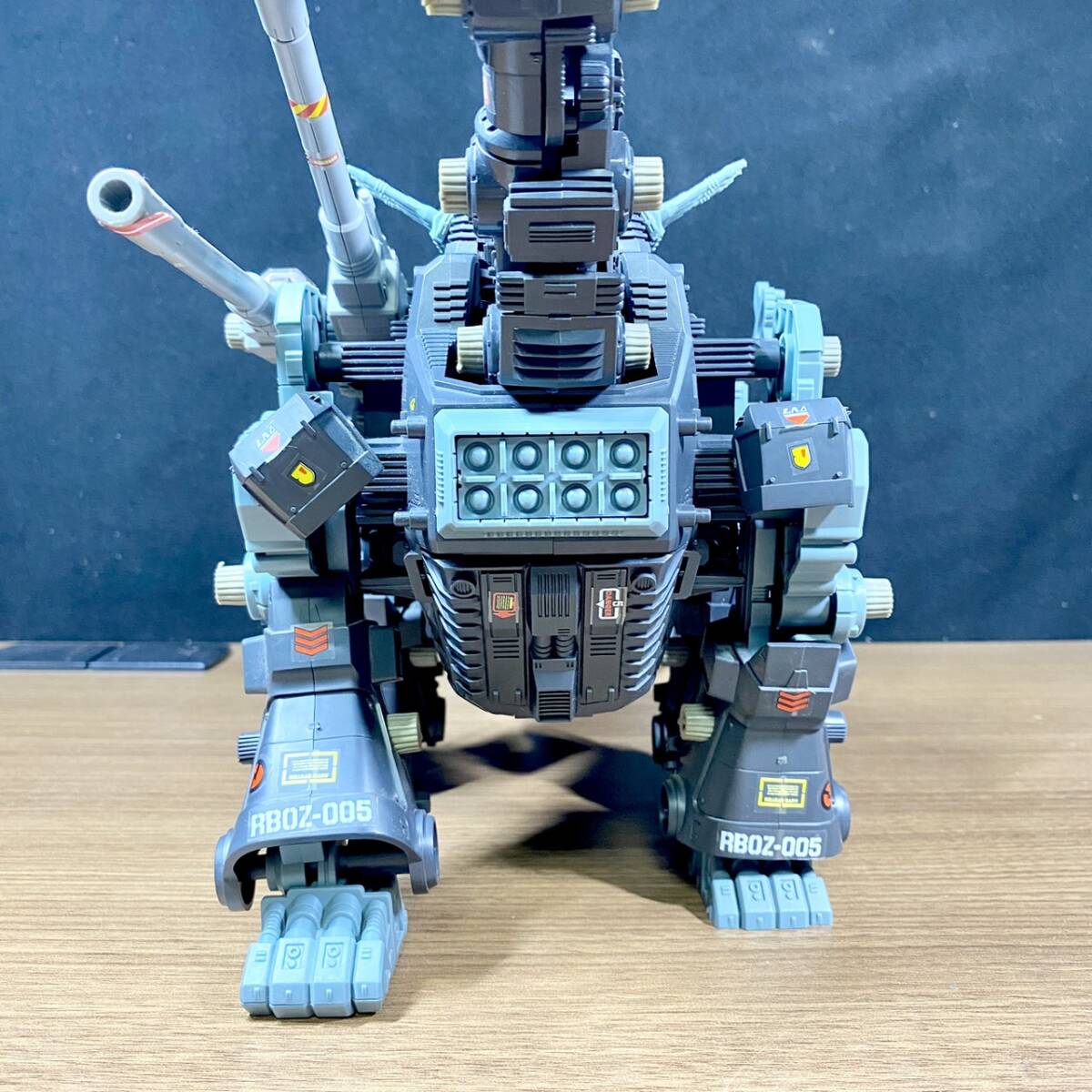 メガロドン 祖先種 完全体 希少種 現状品》当時物/TOMY/トミー/ZOIDS/メカ生体ゾイド/ウルトラ
