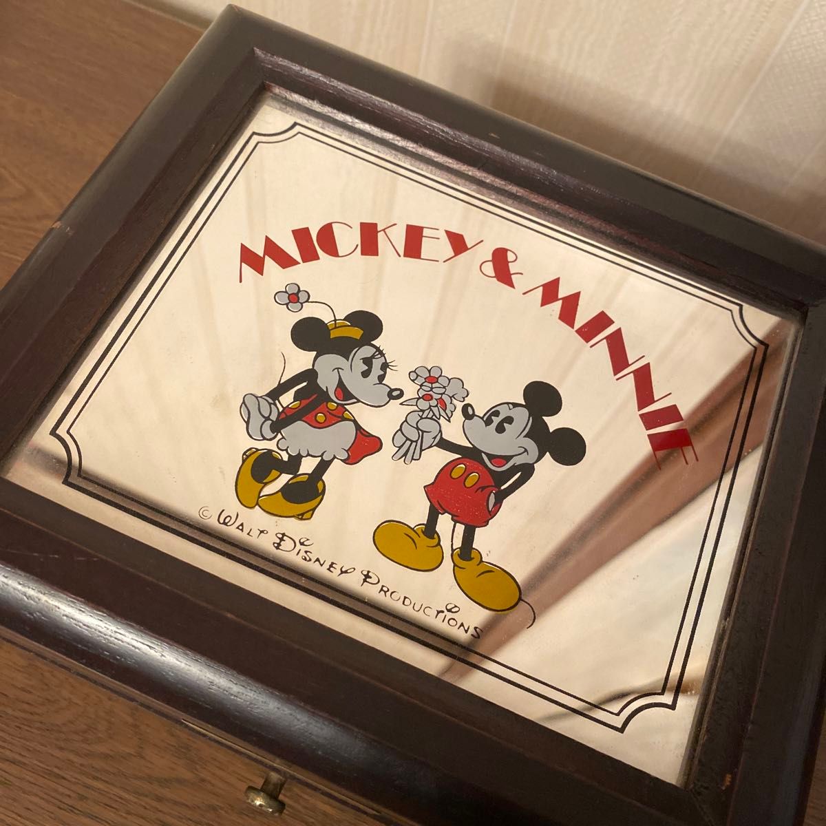 ディズニー ミッキーマウス・ミニー マウス 木製 ジュエリー ディズニー ミッキーマウス・ミニー マウス 木製 ジュエリー
