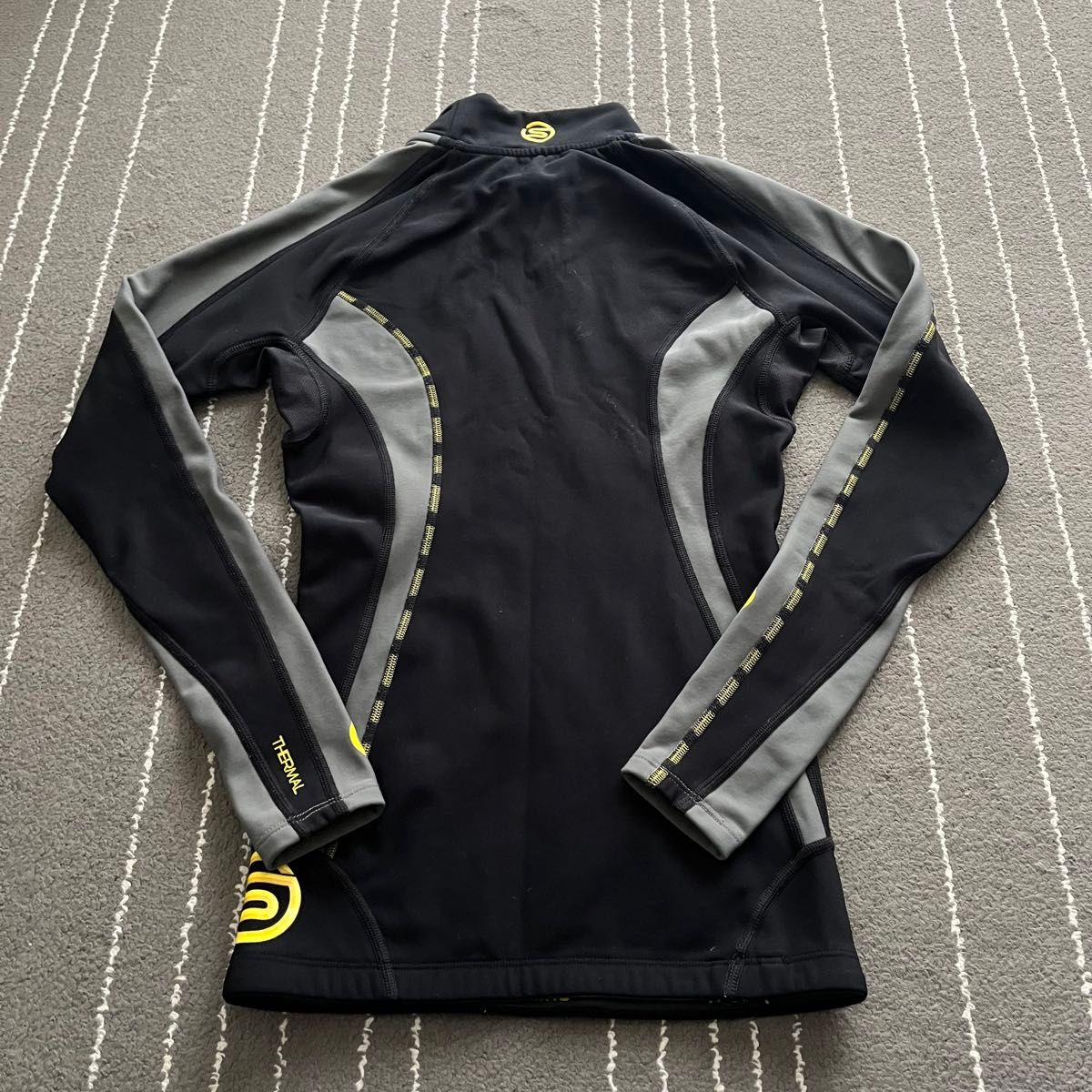 SKINS スキンズ メンズ サーマル裏起毛 トップス Sサイズ|Yahoo SKINS スキンズ メンズ サーマル裏起毛 トップス Sサイズ|Yahoo
