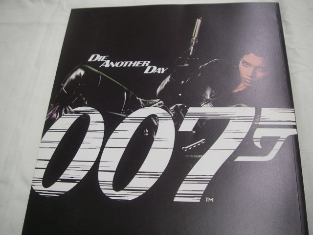 1473 007 DIE ANOTHER DAY 映画パンフレット 美品_画像1