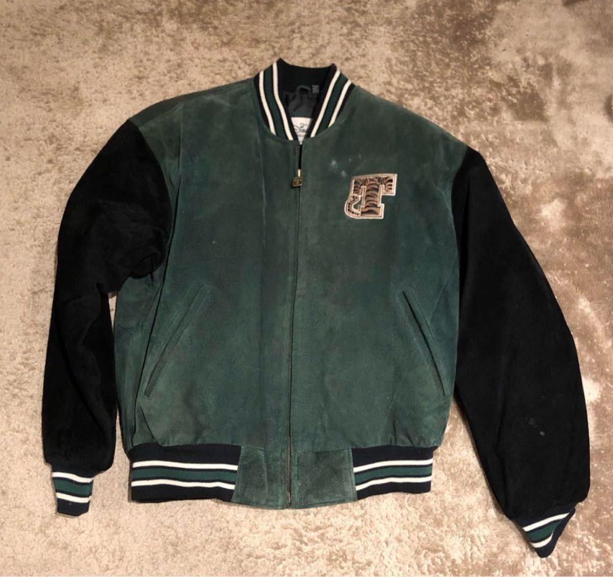 DisneyStoreディズニーストア ティガー スタジャン90s Mサイズ